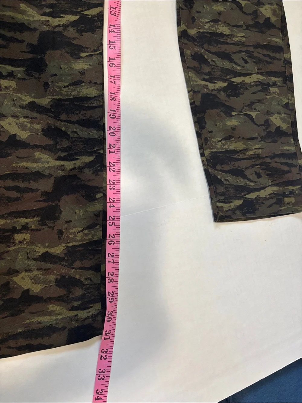 Levi’s XX Cargo Taper Camo Pants Approx. 32x31